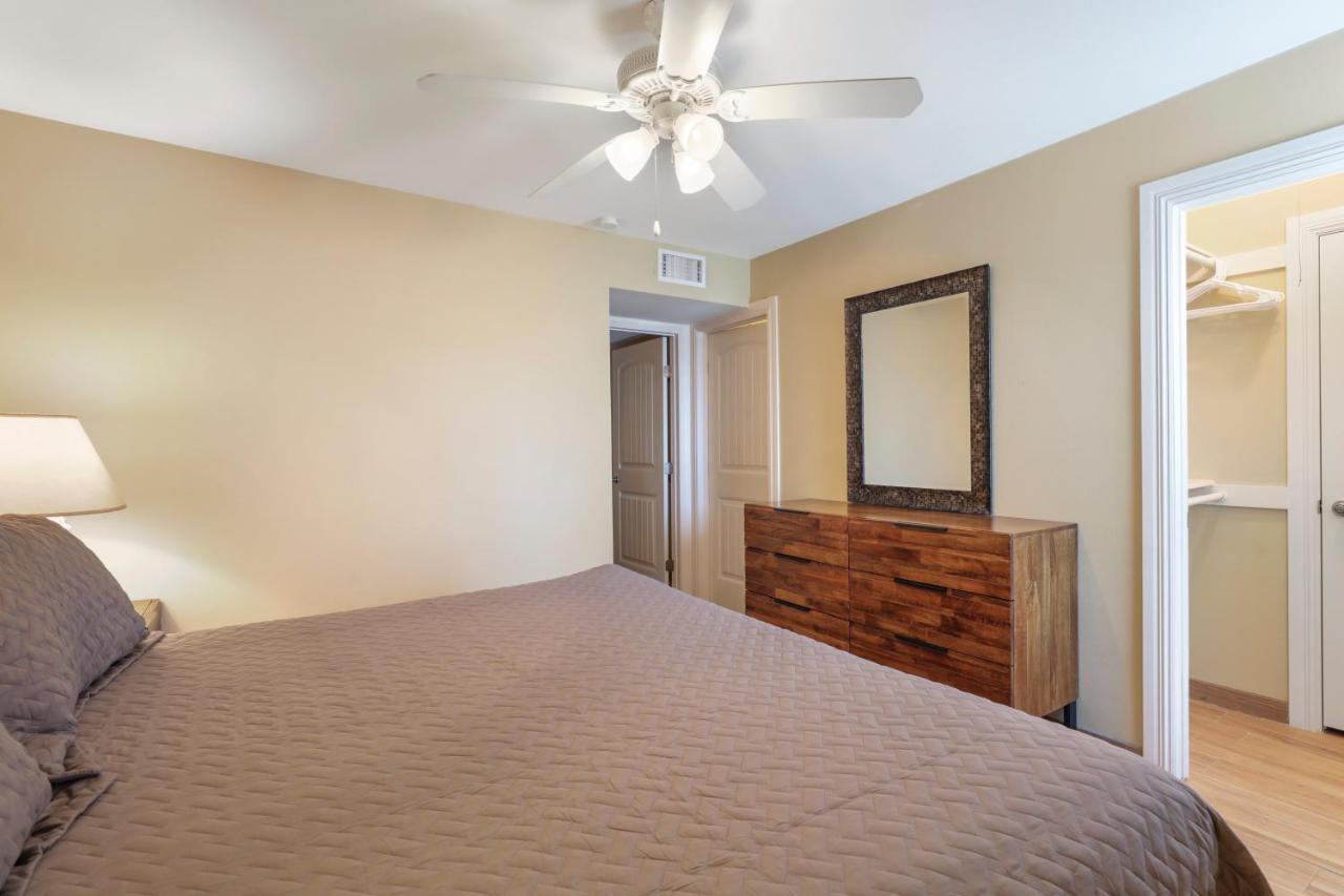 Ground Floor Beachfront Beauty! Steps To The Beach And Pool South Padre Island Exterior foto