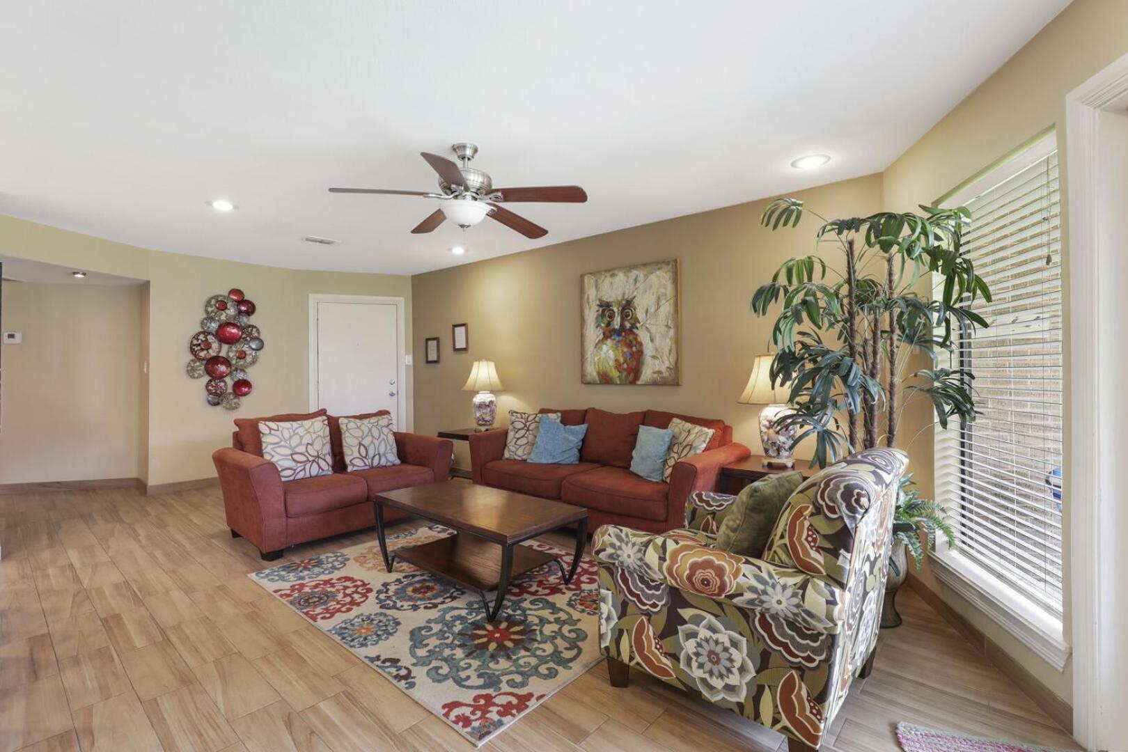 Ground Floor Beachfront Beauty! Steps To The Beach And Pool South Padre Island Habitación foto